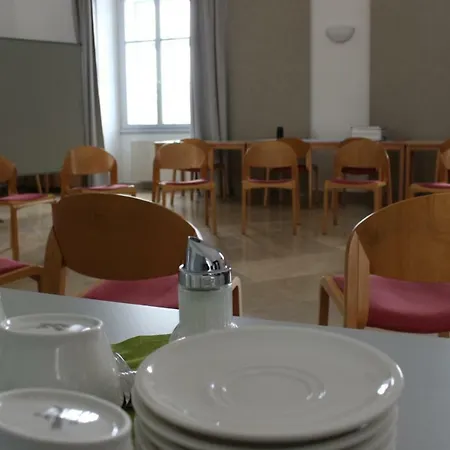 Проживание в семье Obenauf In *